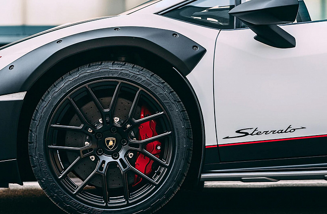 Грязи не боятся: самые неожиданные спорткары-внедорожники